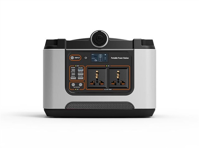 ラップトップ用のポータブル発電所