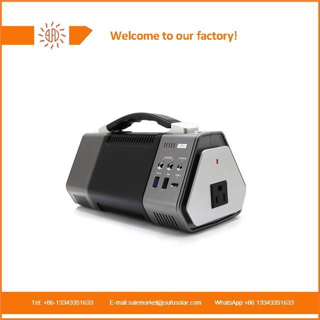 キャンプ用のポータブル電源