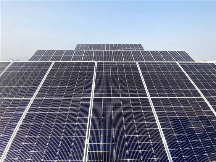 グリッドソーラーシステムで100kw